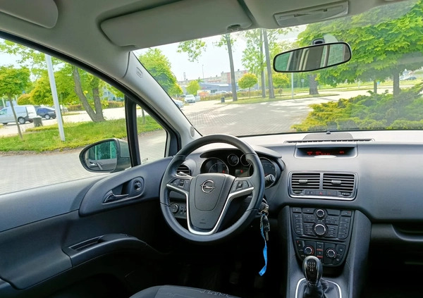 Opel Meriva cena 24700 przebieg: 111000, rok produkcji 2011 z Nieszawa małe 326